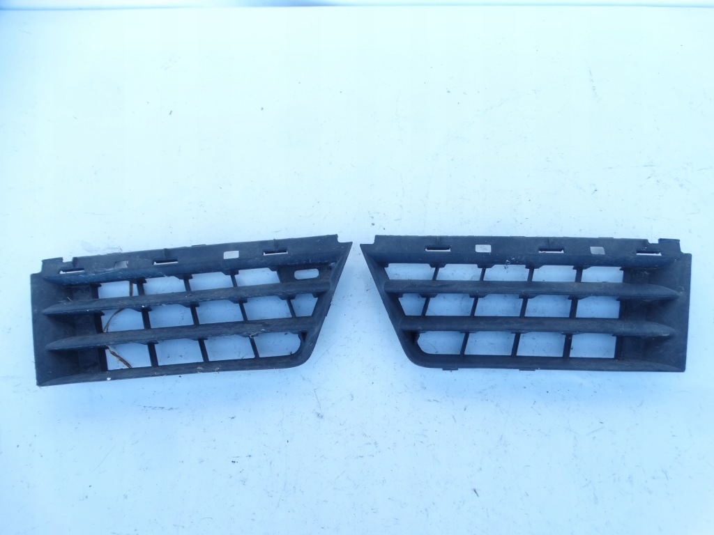 фото №1, Решітка бампера права ліва перед передня 8200140330 renault scenic