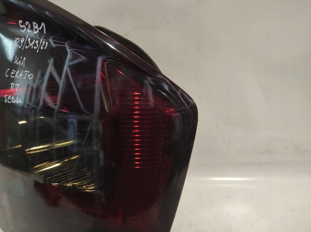 фото №7, Kia cerato i sedan лампа права задня задня