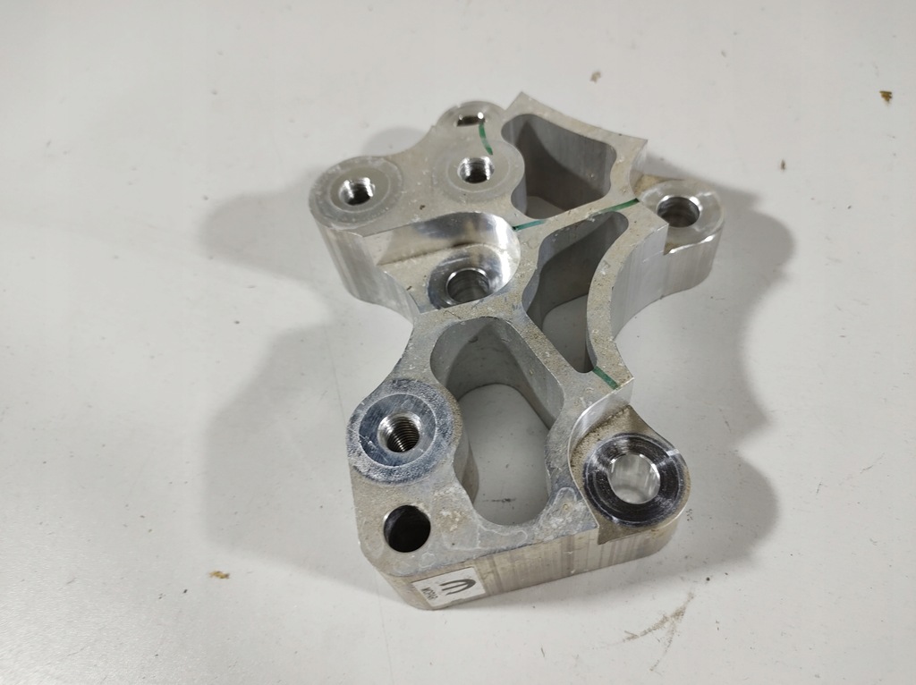 фото №10, Jeep compass 1.4b 17r- подушка коробки передач