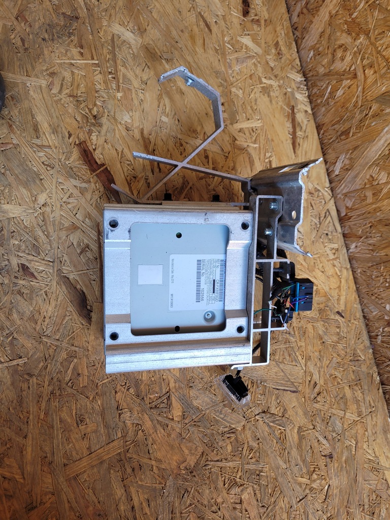 фото №1, Радио тюнер tesla model x 1052609-00