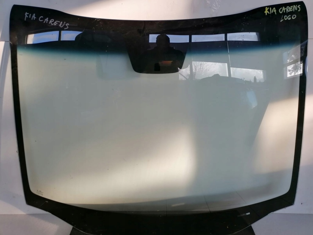 фото №1, Стекло лобовое kia carens оригинал
