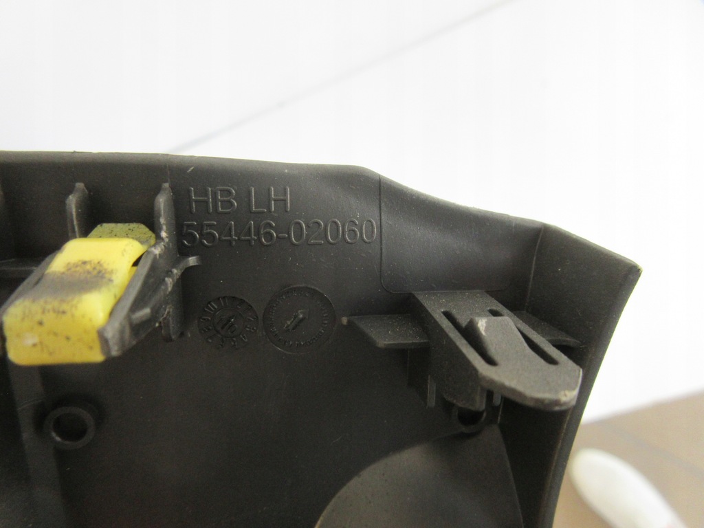 фото №4, Auris ii заглушка корпус консоли