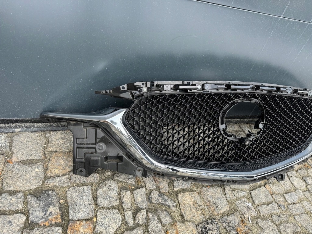 фото №2, Mazda cx5 ii 17- решётка радиатора решётка радиатора хром камера оригинал