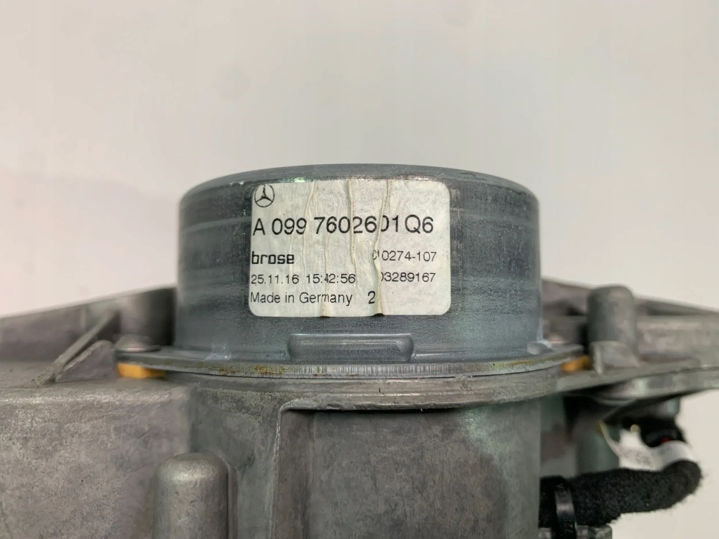 Mercedes glc w253 механизм моторчик крышки a0997602601 Недорого