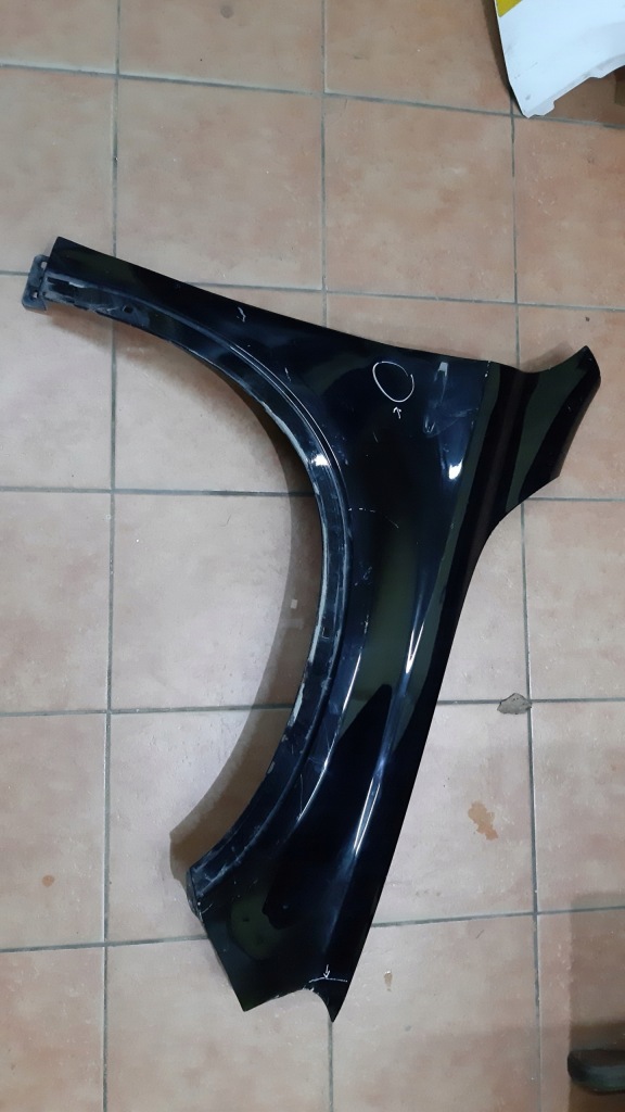 фото №1, W156 gla крила правий перед