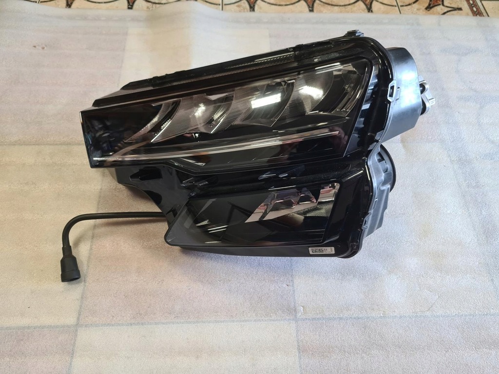 фото №1, Skoda karoq lift 2022 - rok лампа перед ліва 57b941009
