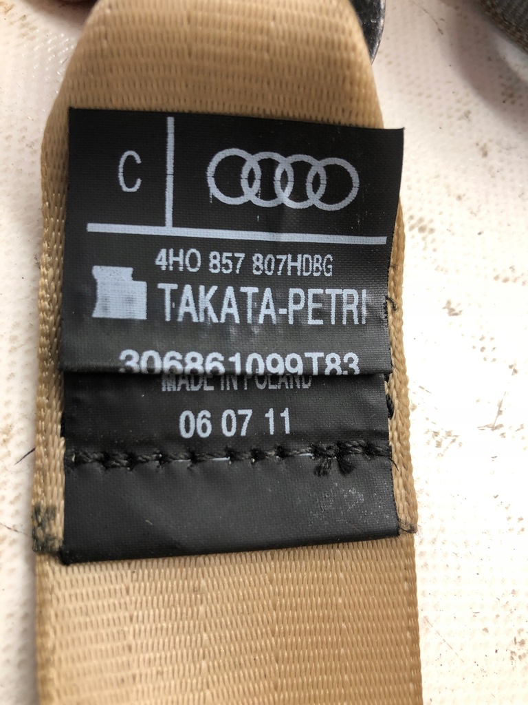 фото №4, A8 d4 pas безпеки середина задня 4h0857807h