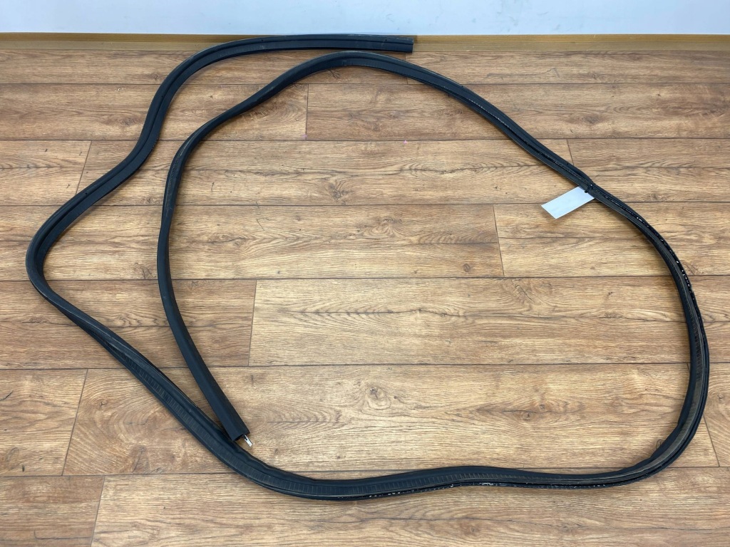 Прокладка кришки багажника chevrolet corvette c6 2005+ Недорого