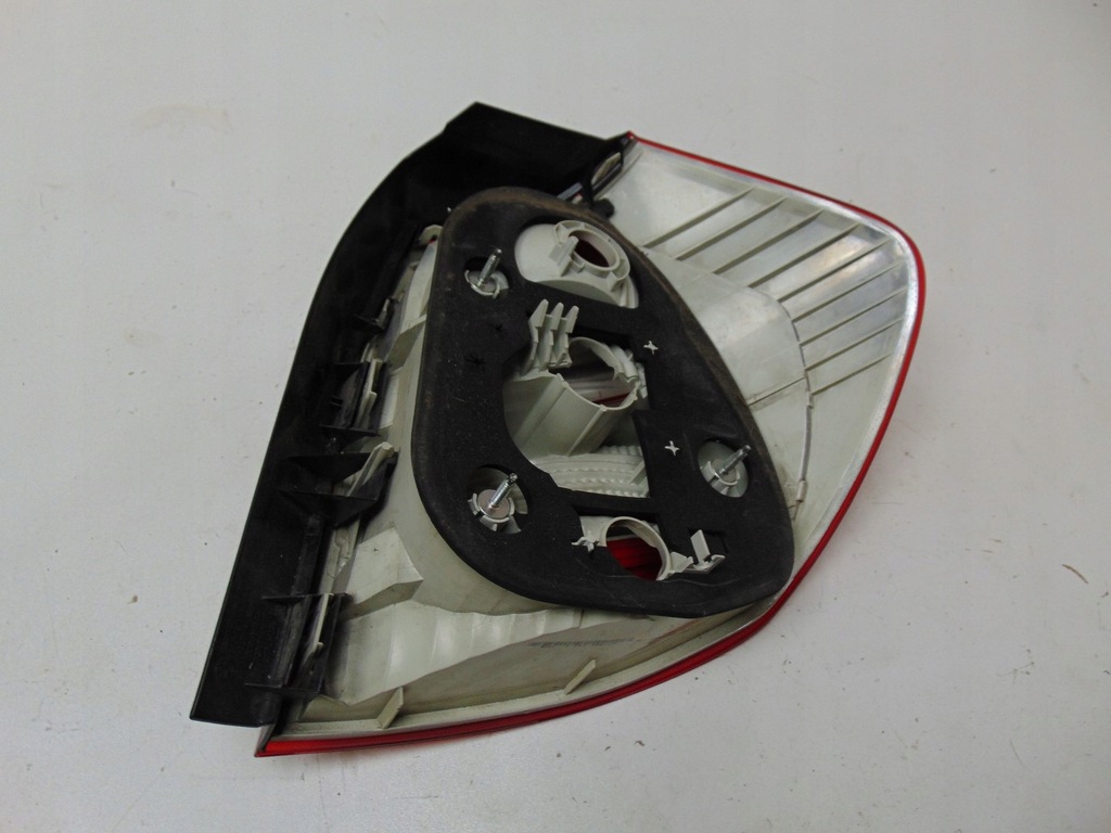 фото №7, Лампа левая задняя bmw 1 e87 europa