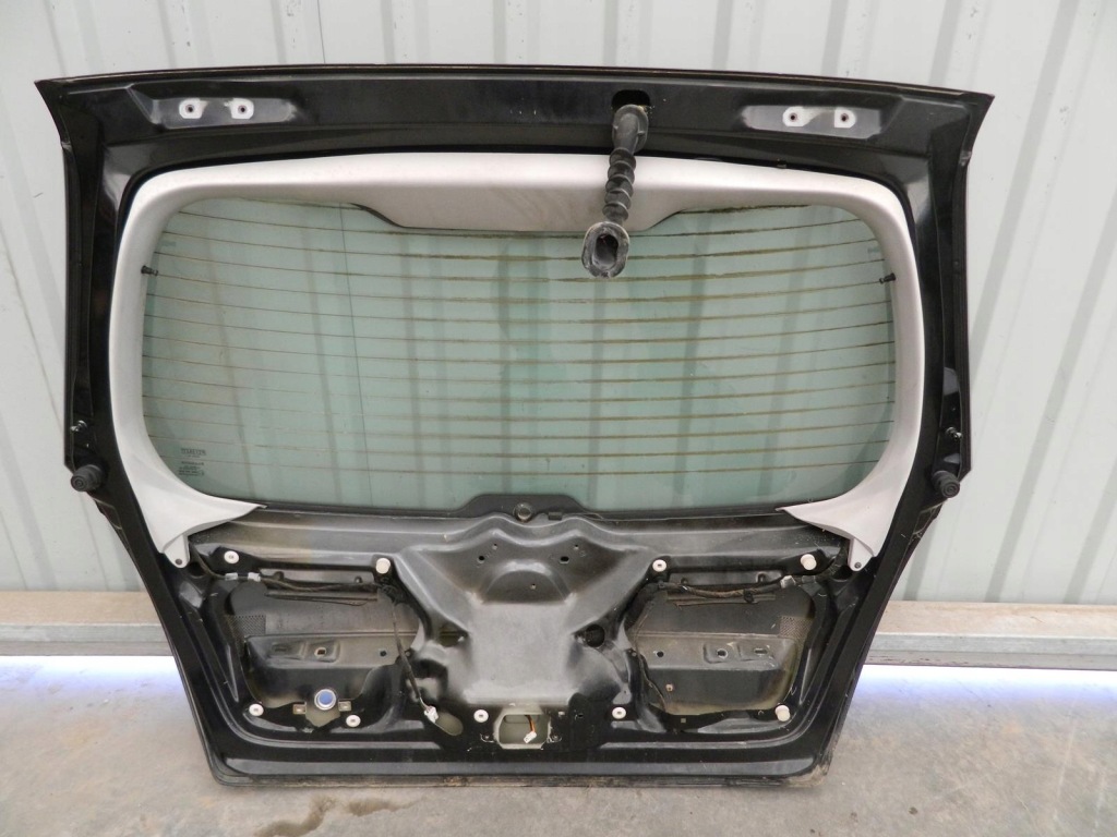 Кришка багажника задня з скло fiat stilo 3d двері 2002r. 601 Доставка