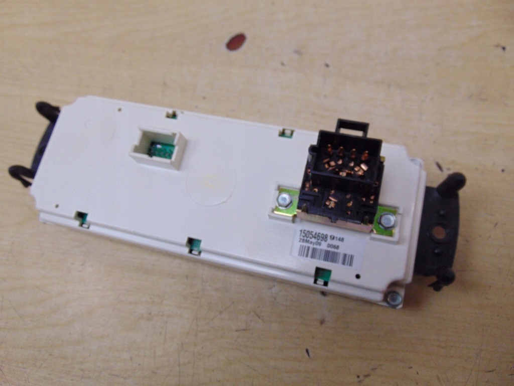 фото №11, Панель управление кондиционера chevrolet tahoe ii 99-02 15054698