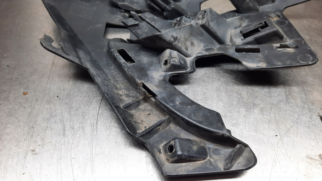 фото №5, Напрямна бампера перед лівий 31323425 volvo s60 v60