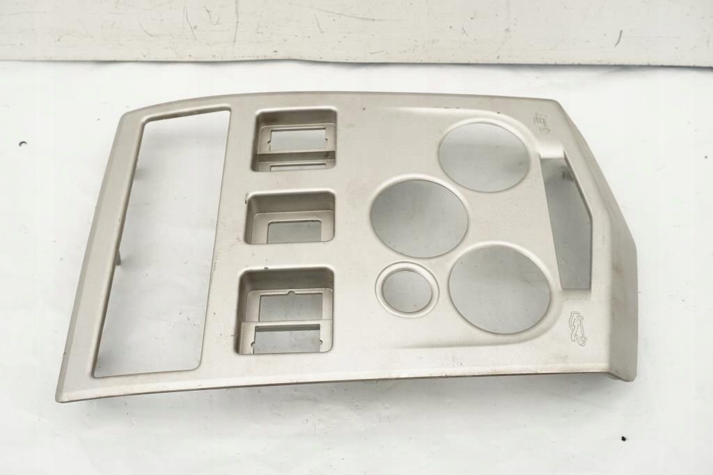 фото №2, Рамка радіо консолі dacia logan i mcv 8200739009