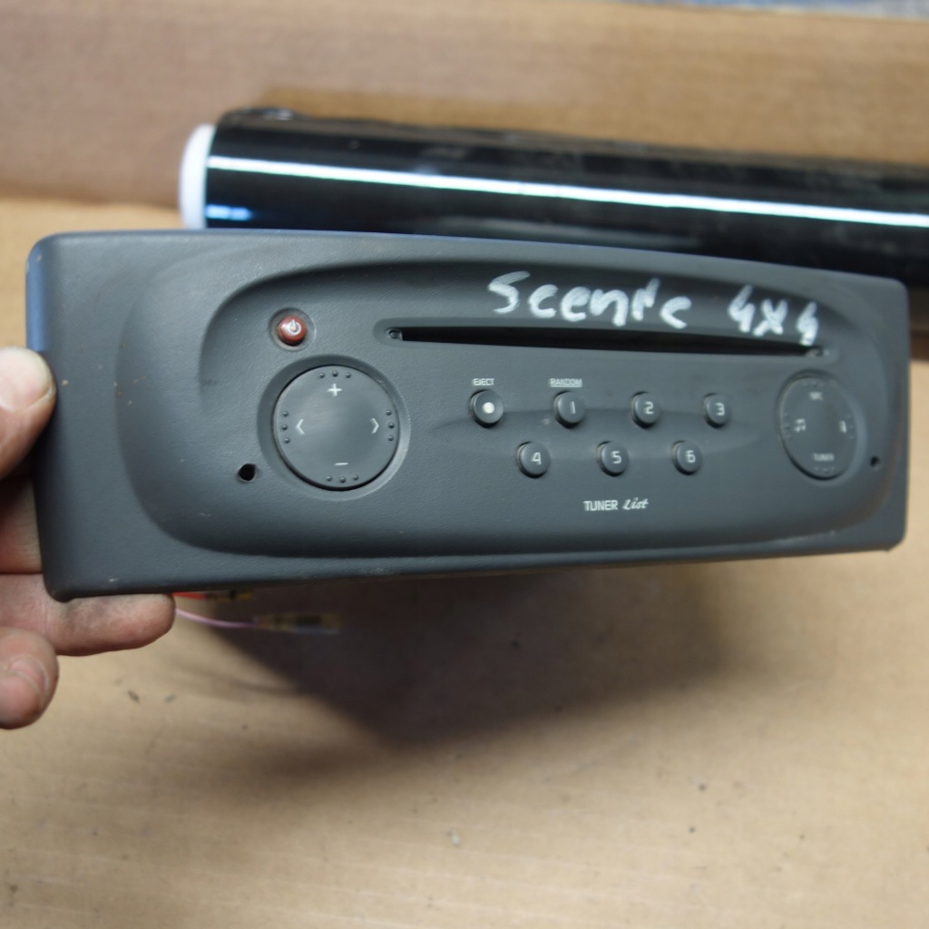 Купити Радіо renault оригінальний номер 7700434425