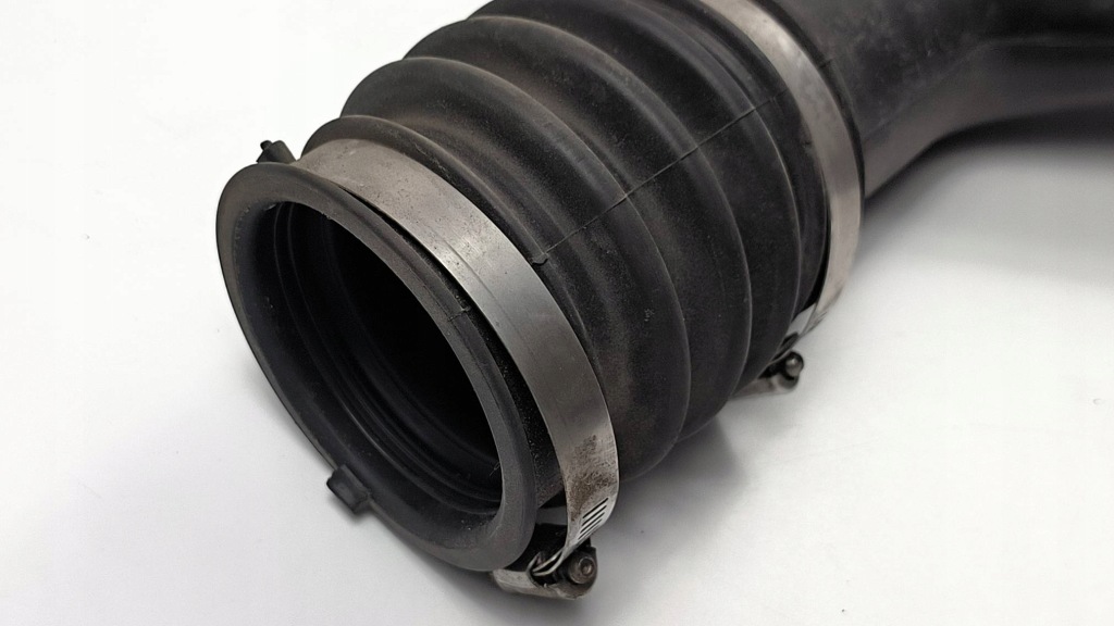 фото №2, Шланг труба воздухозаборник 04627073ae fiat freemont