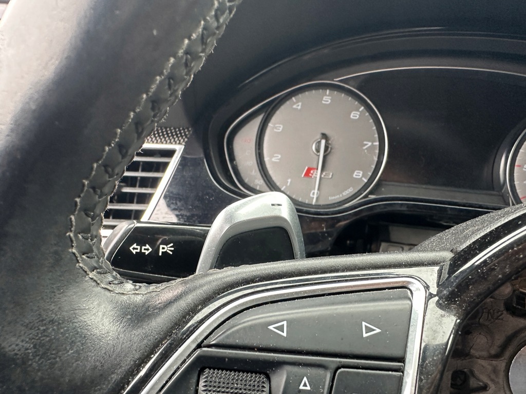 фото №14, Воздуховод трёхспицевая audi s8 d4 lift большой лепестки переключения