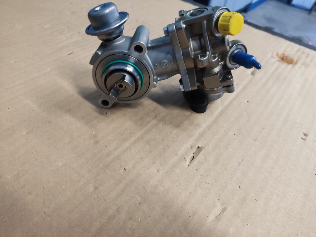 фото №14, Насос топлива mercedes c e 1.8 cgi a2710703701