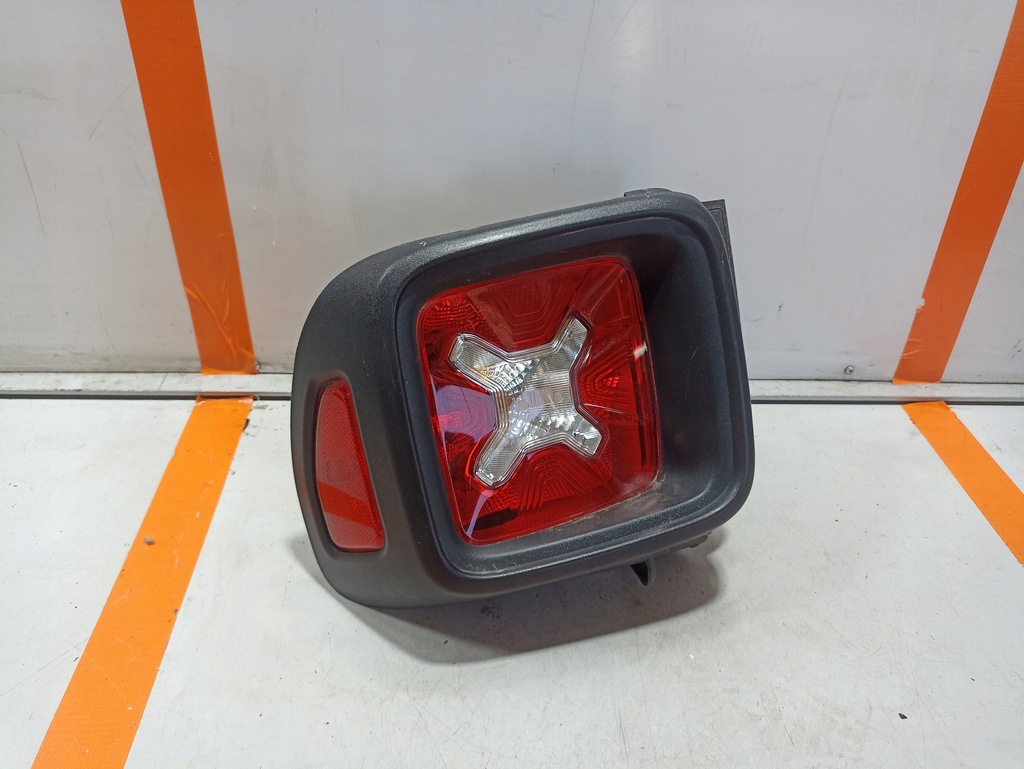 фото №1, Jeep renegade лампа правая задняя 52060575