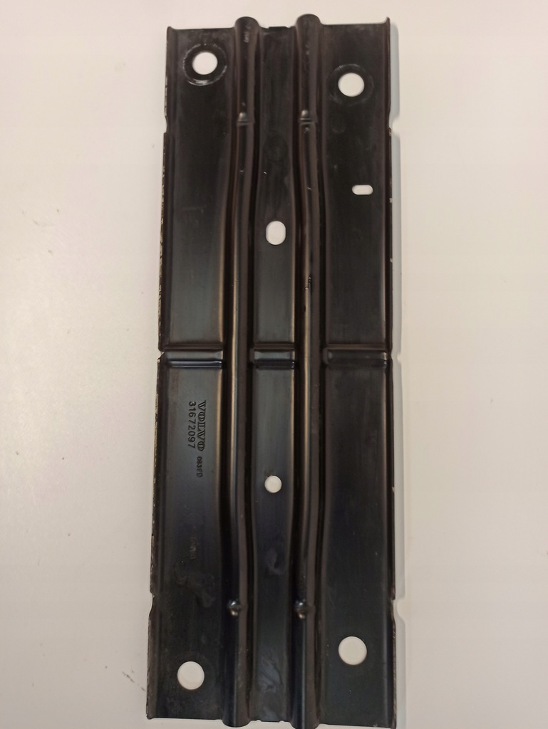 фото №1, Volvo s90 v90 кронштейн кронштейн задняя 31672097