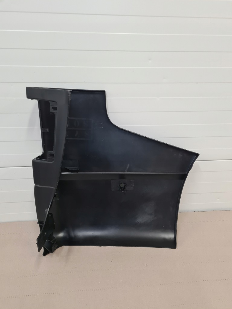 Уголок бампера левый задний renault trafic iv Доставка