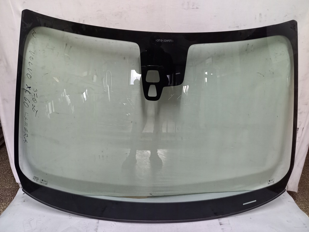 фото №1, Стекло передняя volvo xc60 2xkamera оригинал