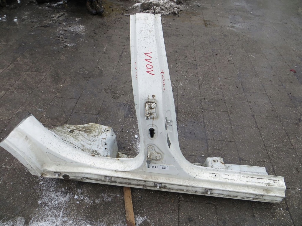 фото №1, Mercedes w176 порог блок двигателя правый задняя задний 650 13-