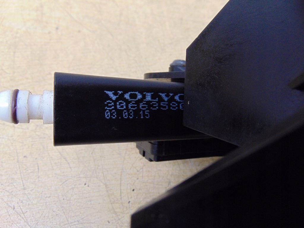 фото №13, Омыватель фара правый volvo v70 iii