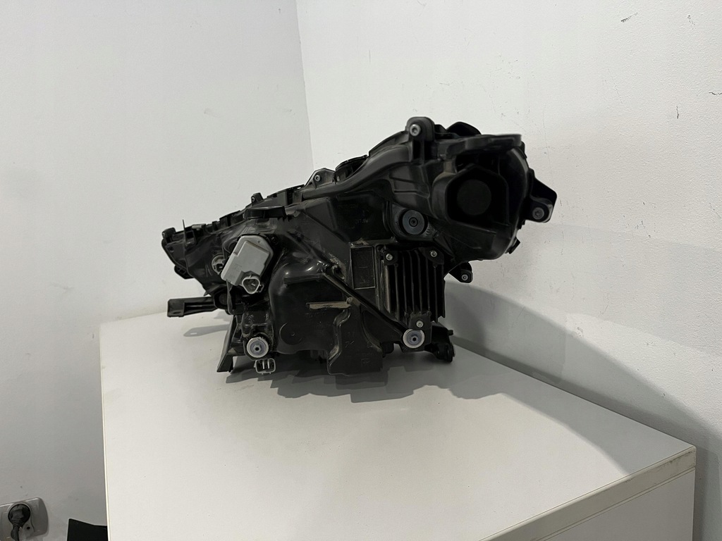 фото №13, Toyota highlander iv лампа правый перед full led 10000-8a06k