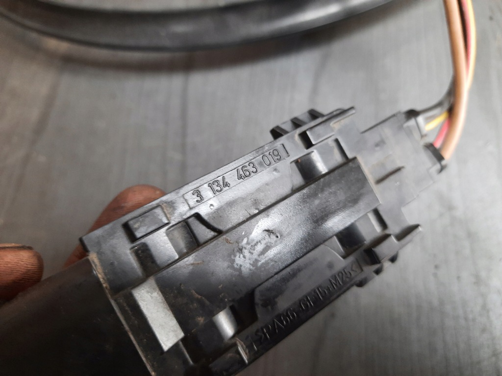 фото №7, Bmw x1 e84 2.0 20i вентилятор радиатор