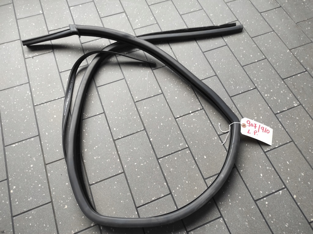 фото №1, Прокладка стекло дверь левый перед mercedes sprinter 907 910