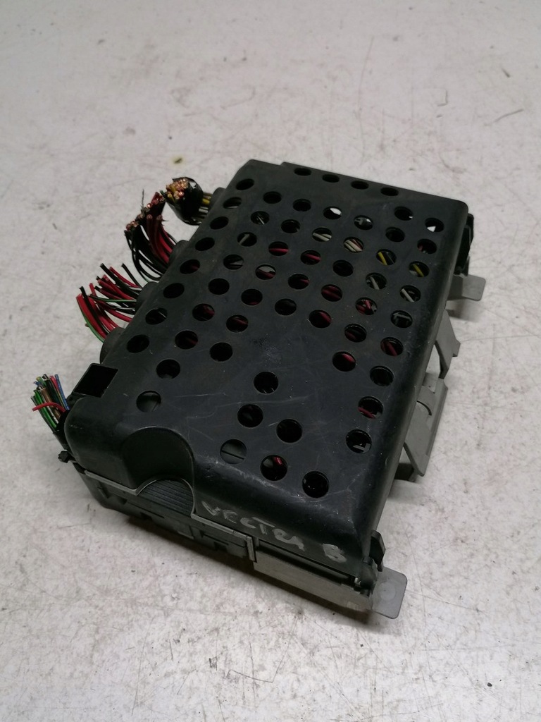 фото №1, Коробка запобіжників opel vectra b