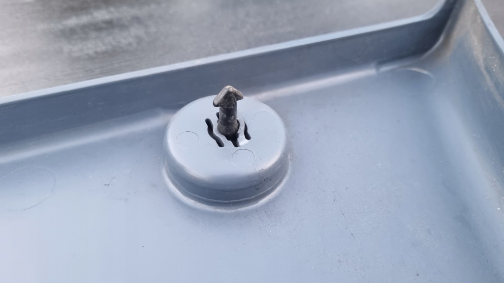 фото №6, Vw lt sprinter крышка бардачок обивка дверь правой 9017200148