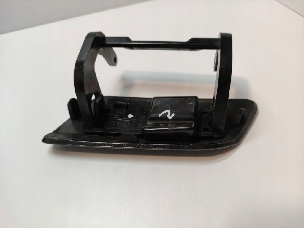 Купить Audi a6 c8 заглушка распылителя лампы правый перед 4k0807788b