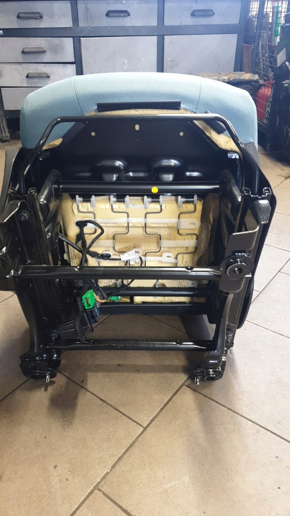 фото №8, Сиденье правый перед citroen berlingo ii 13r.