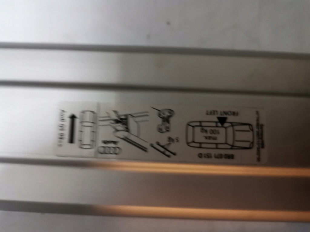 Балка багажника даховий на рейлінги audi q5 2009 - 2012 8r0071151d в Україні