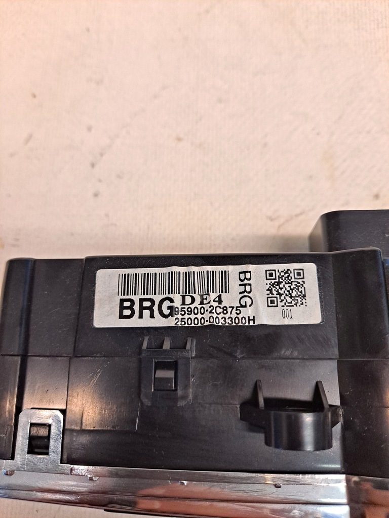 фото №7, Панель переключатель часы hyundai coupe ii lift 95900-2c875