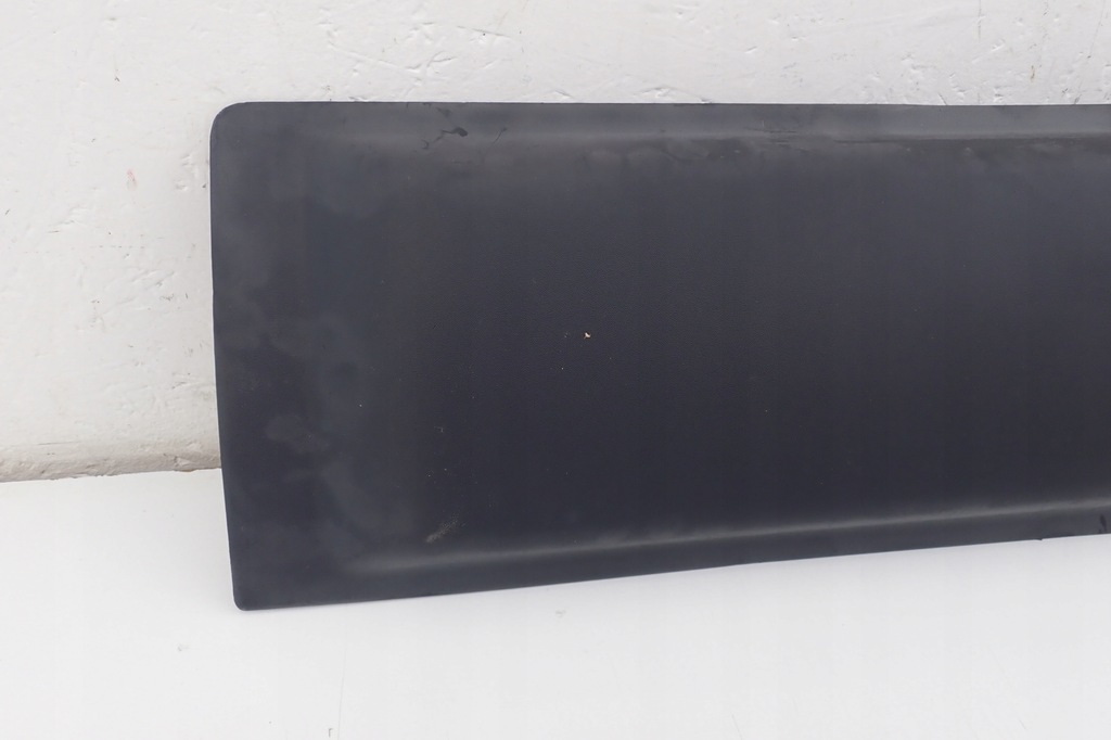 фото №4, Dacia duster i молдинг двері ліва задня оригінал