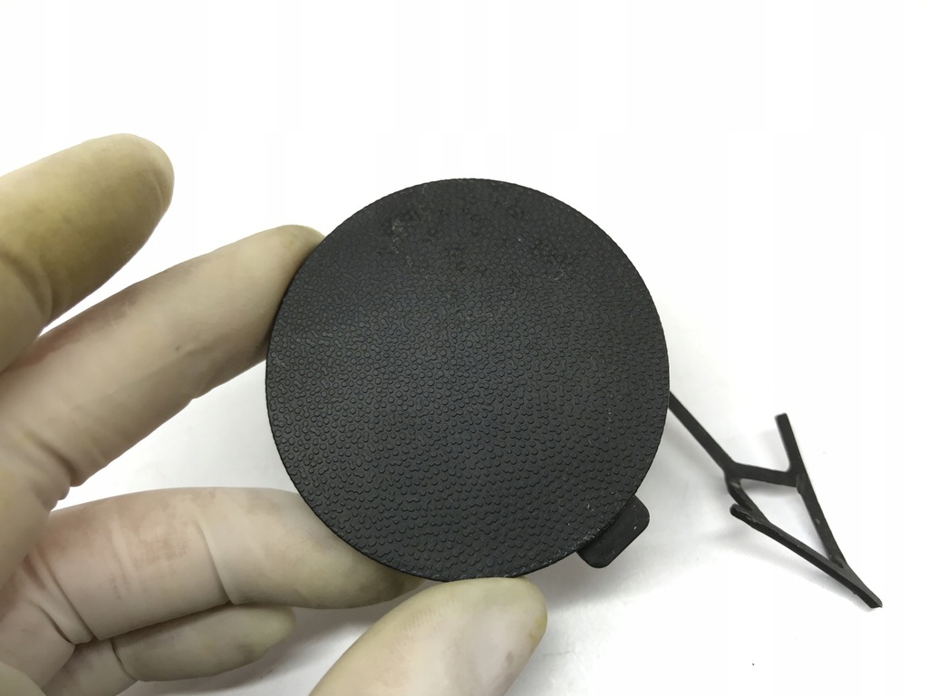 фото №2, Vw t-roc заглушка фаркоп бампера задня 2ga807441