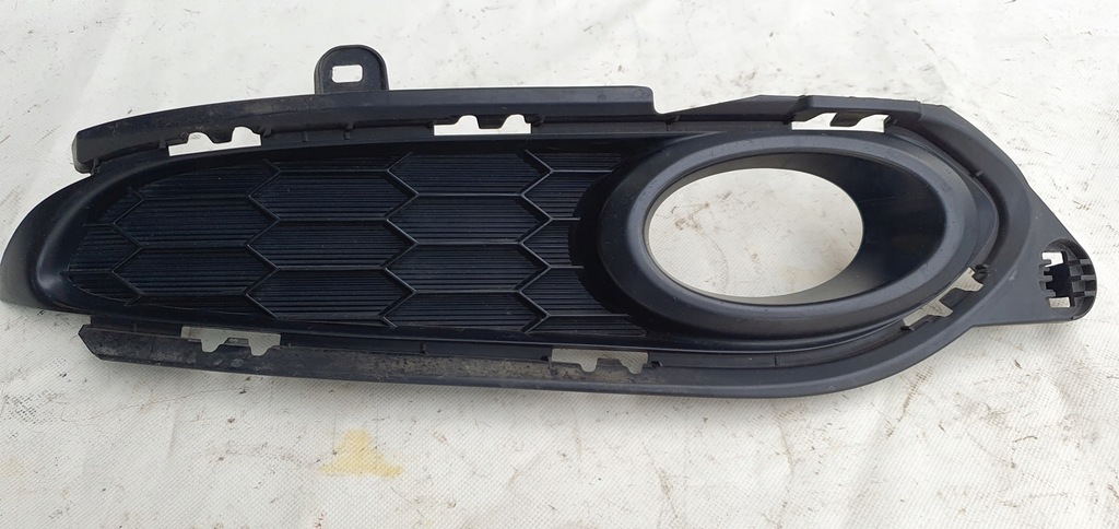 фото №1, Решётка правая бампера перед honda hr-v 2015