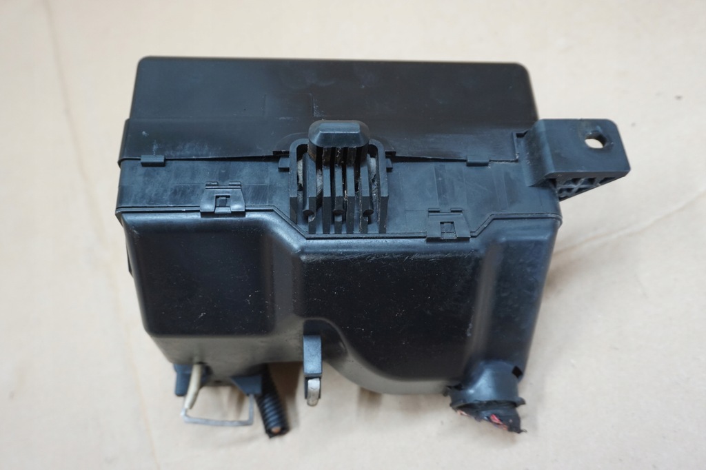 фото №8, Pajero pinin коробка предохранителей 1,8 gdi