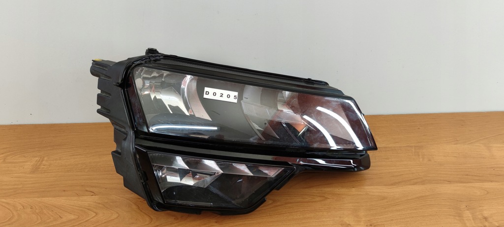 фото №1, Skoda karoq права лампа перед фара звичайний rh