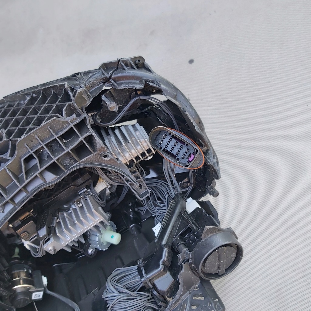 фото №14, Фара лампа передняя перед левая - porsche taycan 9j1 full led 19-24