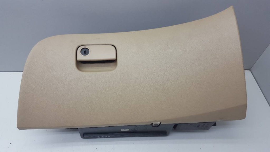 фото №1, Бардачок пассажира subaru tribeca b9 2007 eu