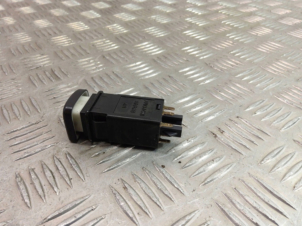 фото №10, Saab 9-5 2003 кнопка / выключатель esp