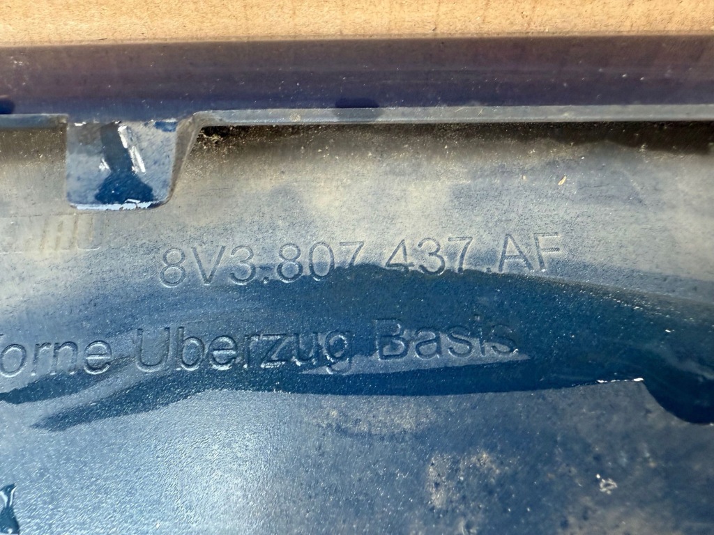 Бампер решётка радиатора audi a3 8v lift 2016 оригинал хороший состояние Цена