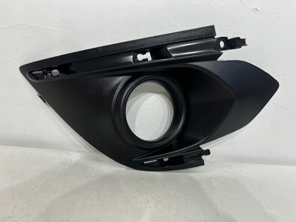 фото №1, Решётка w бампер перед правая mitsubishi space star