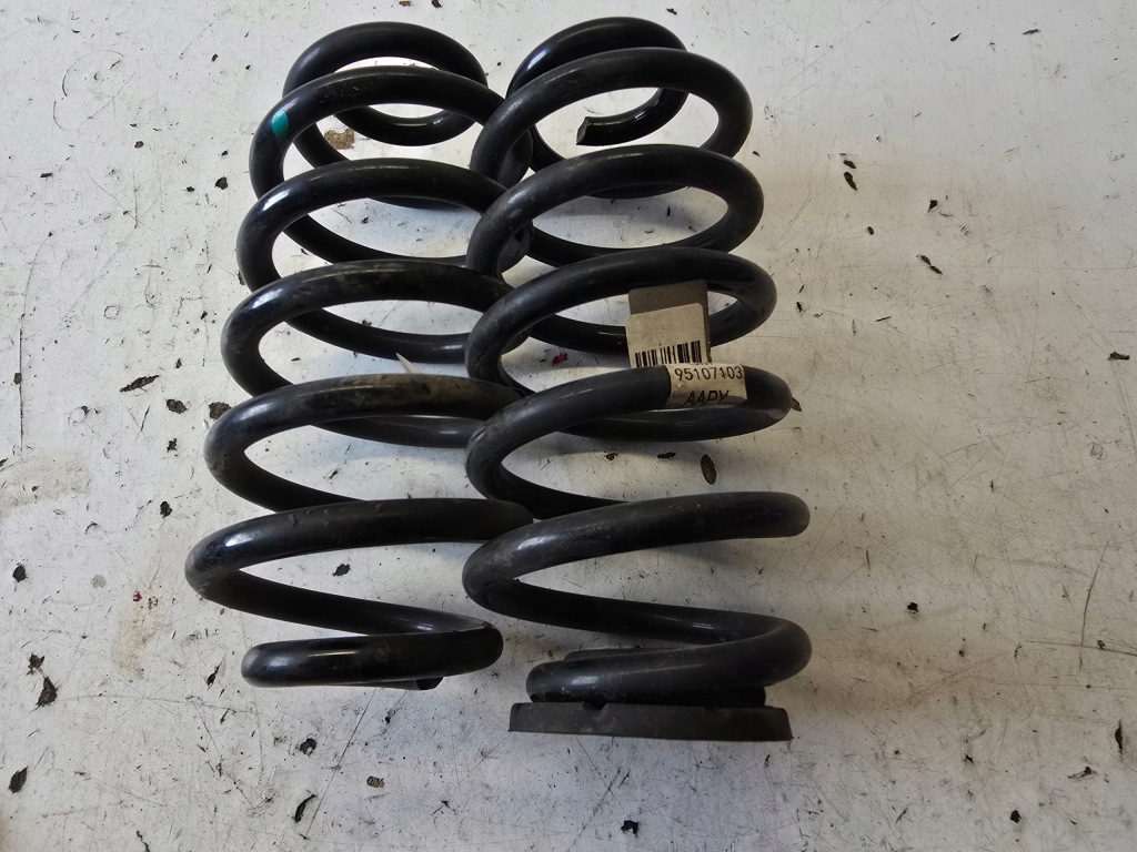 Купити Opel astra k hb хетчбек пружини задні комплект оригінал