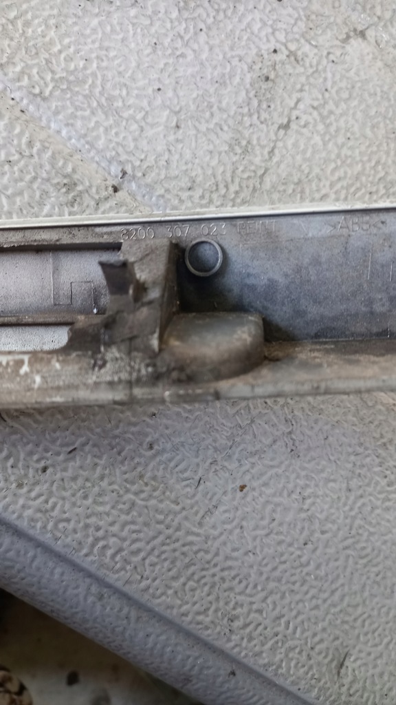 фото №6, Накладка кришки renault modus 1.5dci 04r