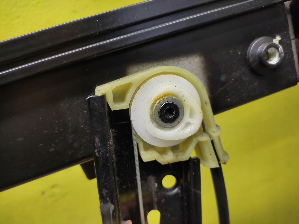 фото №5, Audi a6 c6 kombi підйомник скло правий перед