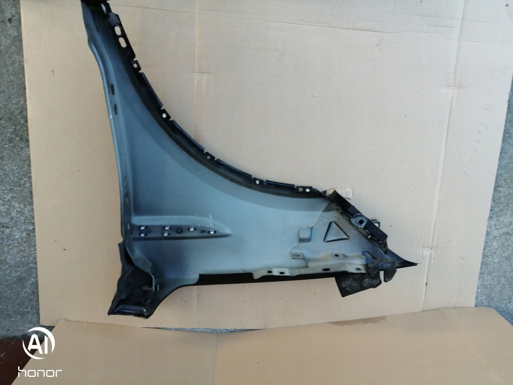 Крила перед передній правий jaguar e-pace x540 18r Ціна